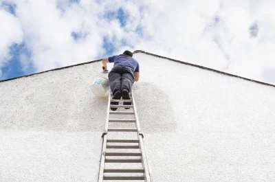 Peinture extérieure à Saint-Poix — façades et ravalement
